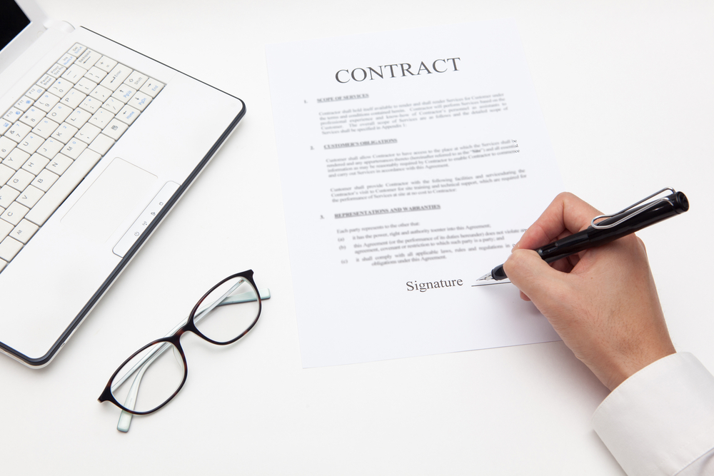 フリーランスの契約書はどうすればよい 契約書の注意点と必須項目 ノマドジャーナル